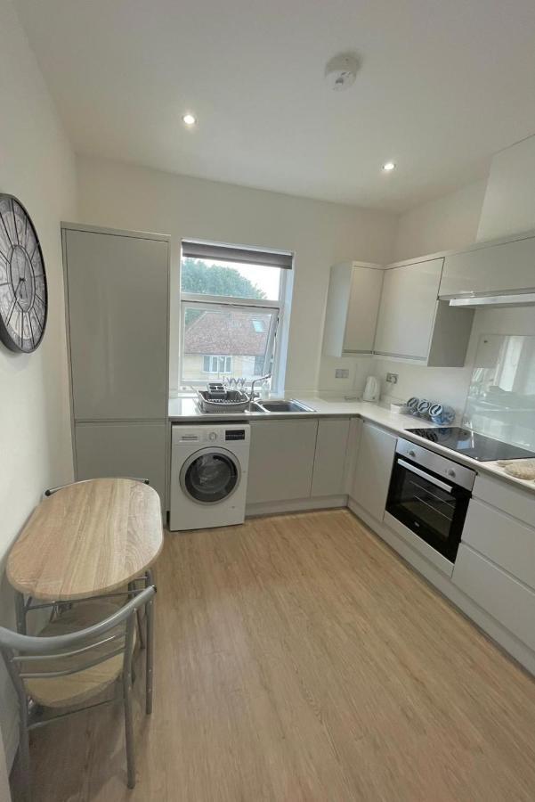 La Fontaine Court Apartments - Aldershot Eksteriør billede